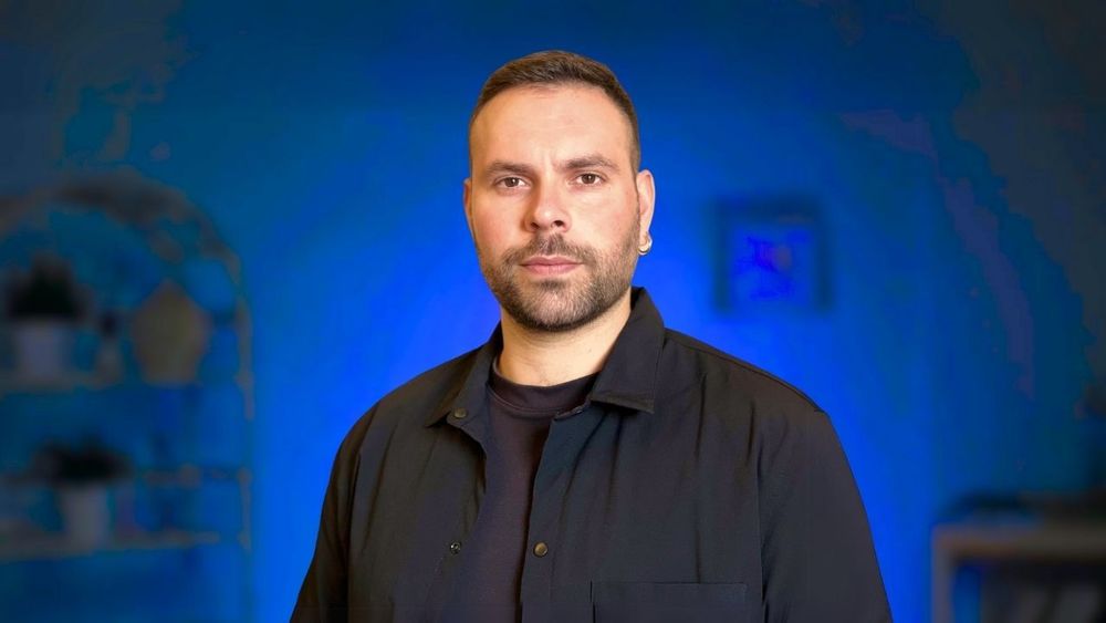 Copertina di Immagini con Midjourney: generare immagini con AI per brand e contenuti visivi